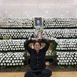 김신영, 故 전유성 영정 앞에서 미소 "이젠 <b>씩씩</b>하게" [N샷]