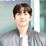 [드루와] [현장포토] "훈남, 그 자체"…지창욱, <b>반듯</b>한 잘생김