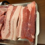 [이럴수있나] 가게에서 <b>삼겹살</b>을 시켰는데 이런걸 받았을때 다들 어떻게...
