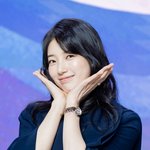 [모두드루와] [현장포토] "나 오늘 예뻐"...수지, <b>꽃미모</b>...