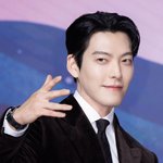 [T포토] 김우빈 '너의 소원, 내가 이뤄줄게'