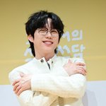 10센치(권정열), 몸으로 표현한 쓰담쓰담[포토엔<b>HD</b>]