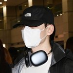 세븐틴 <b>버논</b> ‘눈만 빼꼼’[포토엔HD]