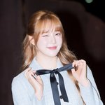  ‘선물 같은 귀여움’ (웬디의 영스트리트 출근길) [<b>HD</b>포토]