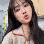 김혜윤, ‘선업튀’ <b>솔이</b> 완벽 재현…과즙미 넘치는 비주얼