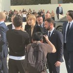 파리 디올패션쇼 <b>참석</b>한 지민