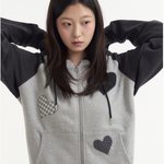 후드집업 고민 중인데 <b>세일</b>하네....