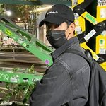 [모두드루와] '활동 중단' 김수현 등산 목격담에…팬덤 "심각한...