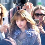 파리에서 혼자 제일 화려했던 여돌의 존재감