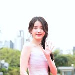 [현장포토] "두근두근, <b>심</b>쿵"...아이유, 요정의 눈맞춤