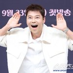 '고정 프로 10개' 전현무, 유재석 자리까지 넘본다..12년 만에...