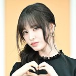 [현장포토] "예쁨이 넘사벽"…리즈, 하트 플러팅