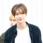 [현장포토] "미소에 반했어"…영재, <b>스윗</b>한 출국