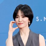 오늘" 송혜교, '절친' 수지→'더 글로리' <b>김은숙</b> 작가 응원...
