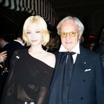 오늘자 <b>파리</b> 패션 위크 있지 예지