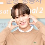 [현장포토] "상남자도 러블리"…카이, 장꾸미 폭발