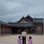 [드루와] 성유리, 쌍둥이 딸들 첫 공개…추석 맞아 고궁 나들이...