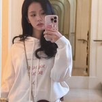 블랙핑크 지수, 파리에서도 빛나는 미모…시크 비주얼 [N샷]