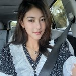 <b>JYP</b> 거절하고 골프…18살 송지아, 배우 데뷔해도 될 미모 “잘...