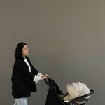 유모차 끄는 <b>박세영</b>아기 안은 곽정욱…딸과 함께 '첫 추석'[N샷]