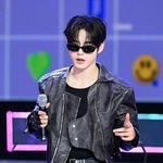 제로베이스원 <b>김지웅</b> '빵야빵야~'[엑's HD포토]