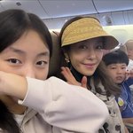 미용사 새<b>출발</b>’ 이지현, 가족여행 떠났다 “지갑 열어주는 엄마로”