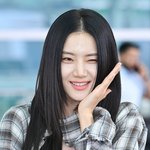  '<b>복싱</b>으로 다져진 몸매로 완성한 캐주얼 공항 패션' [MHN영상]