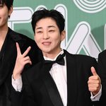 '금수저' 딘딘, <b>업계</b> 저격한 "화폐개념 無" 발언에 발칵…"협회서...