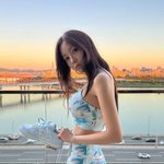 “허걱 몸매가” 김완선도 감탄한 과감 <b>노출</b>…복근+콜라<b>병</b> 라인 존재감