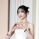 [댓글부탁해] [공식] 남성 실루엣 포착?..박지현, 때아닌 열애설에...