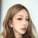 최진실 딸 <b>준희</b> "얼태기 너무 세게 와…인스타 끊어야"