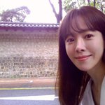  최정훈과 돌담길 데이트? 청순미 <b>폭발</b>한 비주얼 '또 반할 듯'