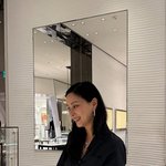 고소영 20대라 해도 믿겠네 명품관 활보 <b>독보적</b> 여신 아우라