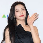 "크러쉬와 열애, 팬들에게 걱정 안긴 것 같아 <b>미안</b>" [TEN]