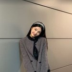 조이, 명품백 들고 상큼한 <b>미소</b>...점점 진화하는 미모[TEN]