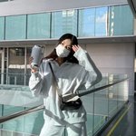 '크러쉬' 조이, 아이돌은 아이돌…트레이닝복 입고 이런 <b>비율</b>이