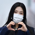 [TEN 포토] 레드벨벳 조이 '크러쉬한테 보내는 하트'