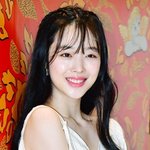 설리 “<b>타살</b> 혐의점 없어” 25세에 멈춘 여린 청춘…오늘(14일)...