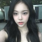 얼굴이 다 한 여돌 셀카 볼수록 느좋이다