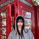 장원영, 밀착 원피스 입고 둘러본 <b>런던</b> 랜드마크…여전한 피스타치오...