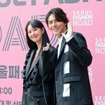 송재희지소연, 한달 늦게 알린 쌍둥이 출산…"3명→5명 새 <b>챕터</b>"