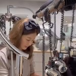 ‘싱글맘’ 이지현, 미용사로 새출발..아빠 간호까지 <b>열심</b>