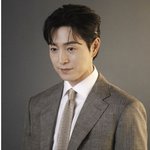 母병원 모시고 다닌 아내와 파경..정성일 "<b>과도</b>한 추측 자제"