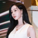 여배우인 줄 알았던 올화이트 <b>여신</b> 아이돌