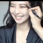 [화장품] 제니 눈썹화장 무슨 <b>제품</b>이야?