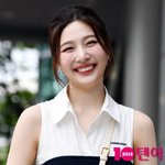 [댓글부탁해] "가정형편 <b>유복</b>하지 않아" 조이, 크러쉬 여동생 등록금→신혼집...