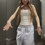 미국애들 학교에 <b>이런옷</b>입고 가는거