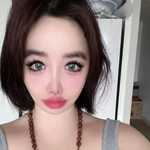 '활동 중단' 박봄, 한층 자연스러워진 셀카…애착 목걸이까지 '눈길'...