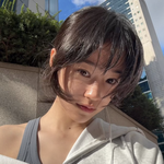 노윤서, <b>브라</b>톱 입고 '뼈말라' 몸매 노출… "아슬아슬하다"...