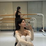 '68억 건물주'의 뼈말라 몸매 비결…180도 <b>다리</b> 찢기도 가능해